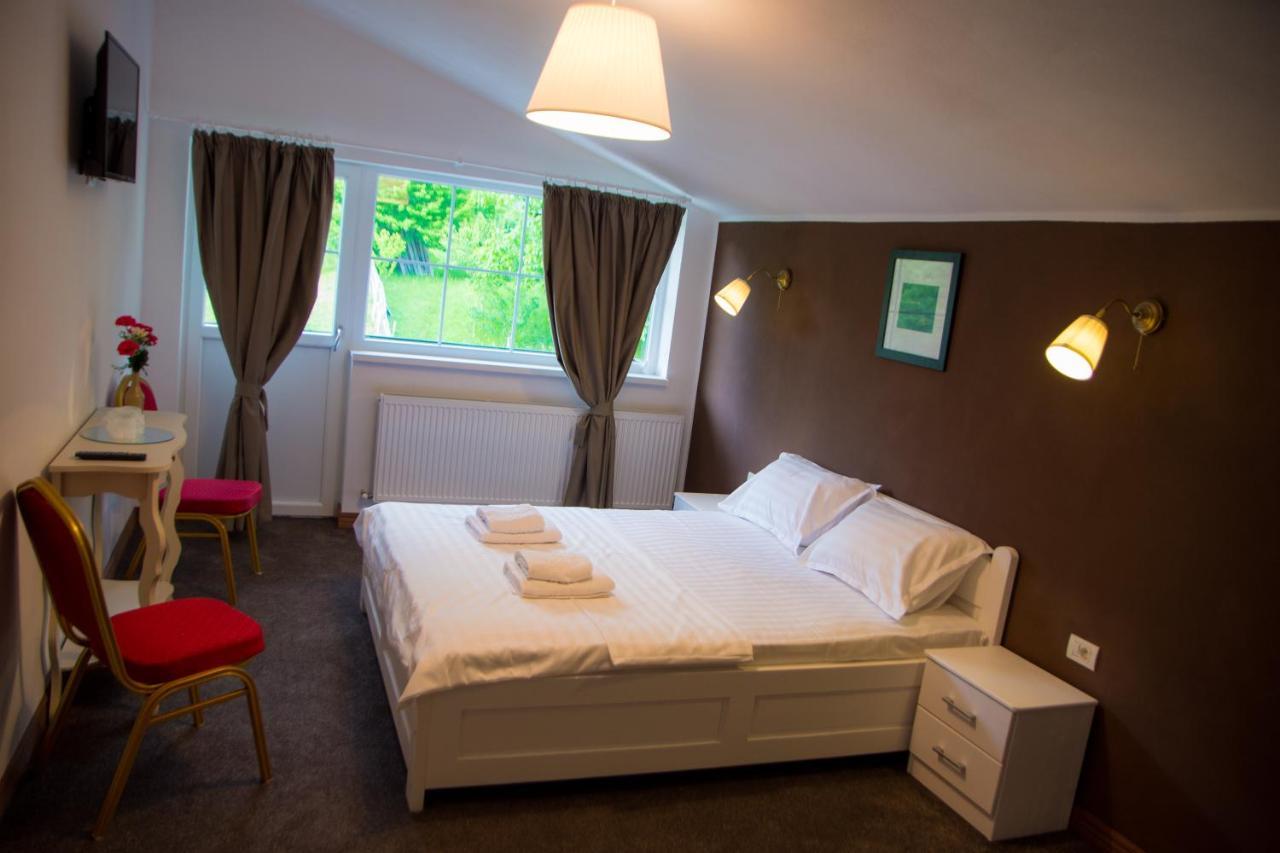 Green Hill Villa Călimăneşti 외부 사진