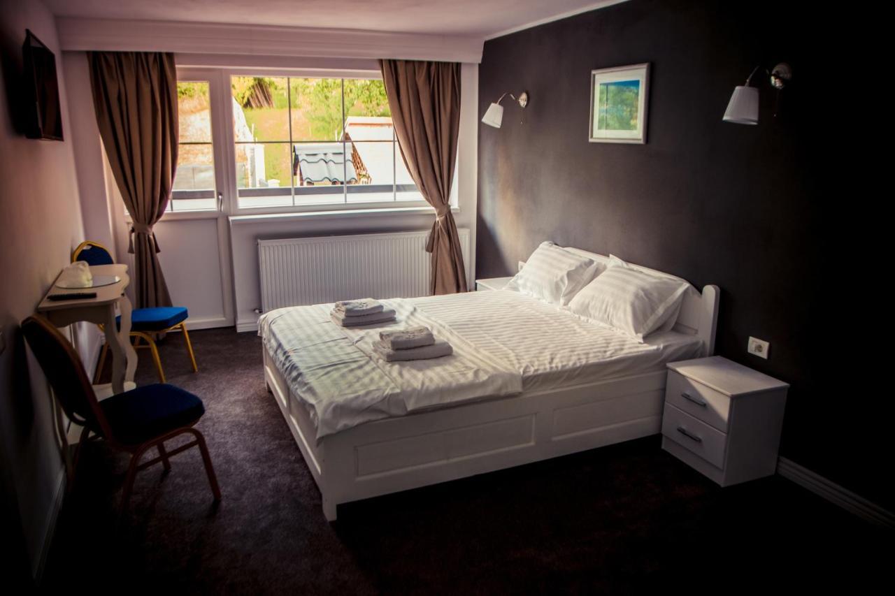 Green Hill Villa Călimăneşti 외부 사진