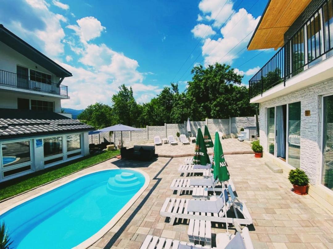 Green Hill Villa Călimăneşti 외부 사진