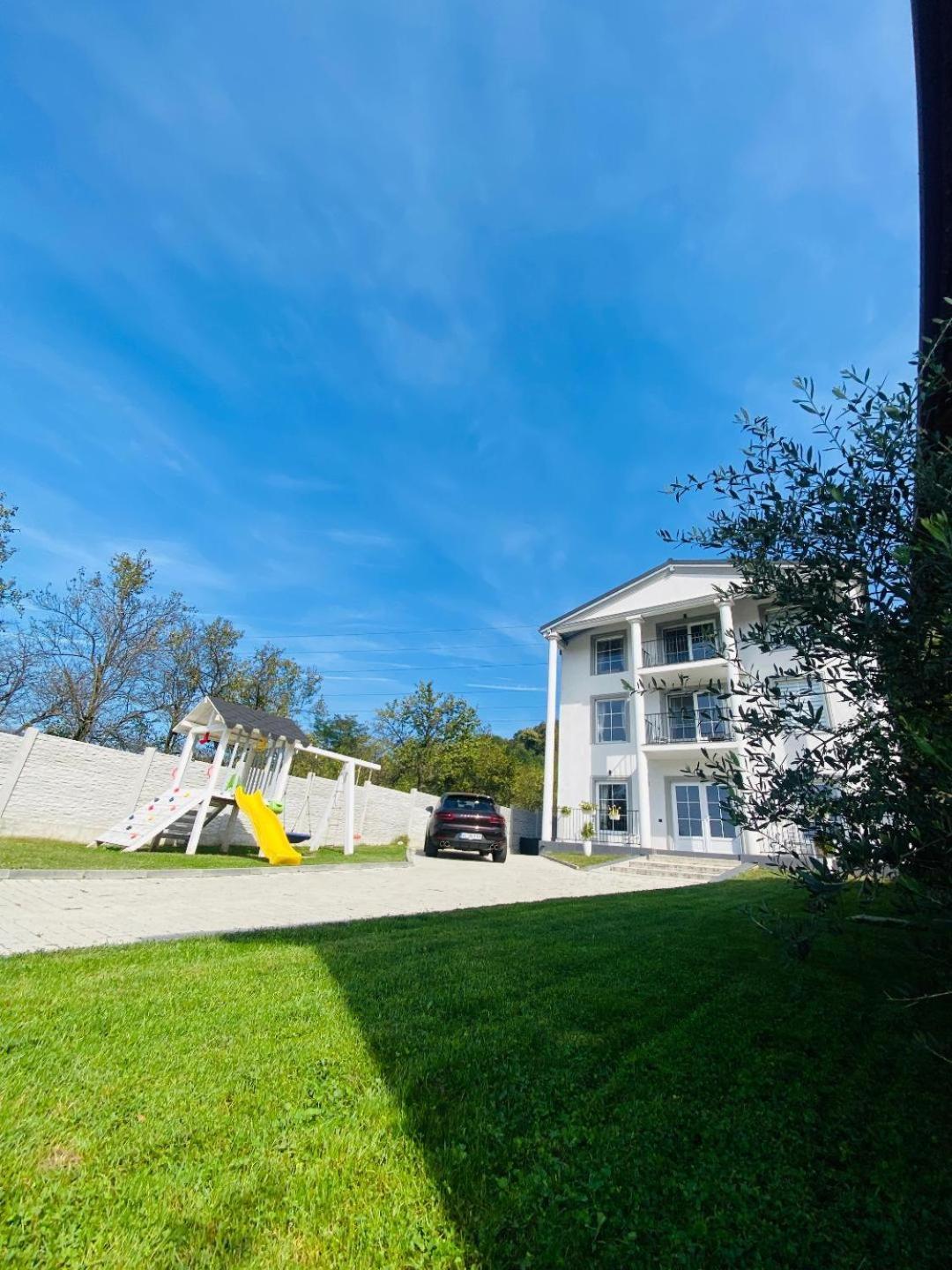 Green Hill Villa Călimăneşti 외부 사진