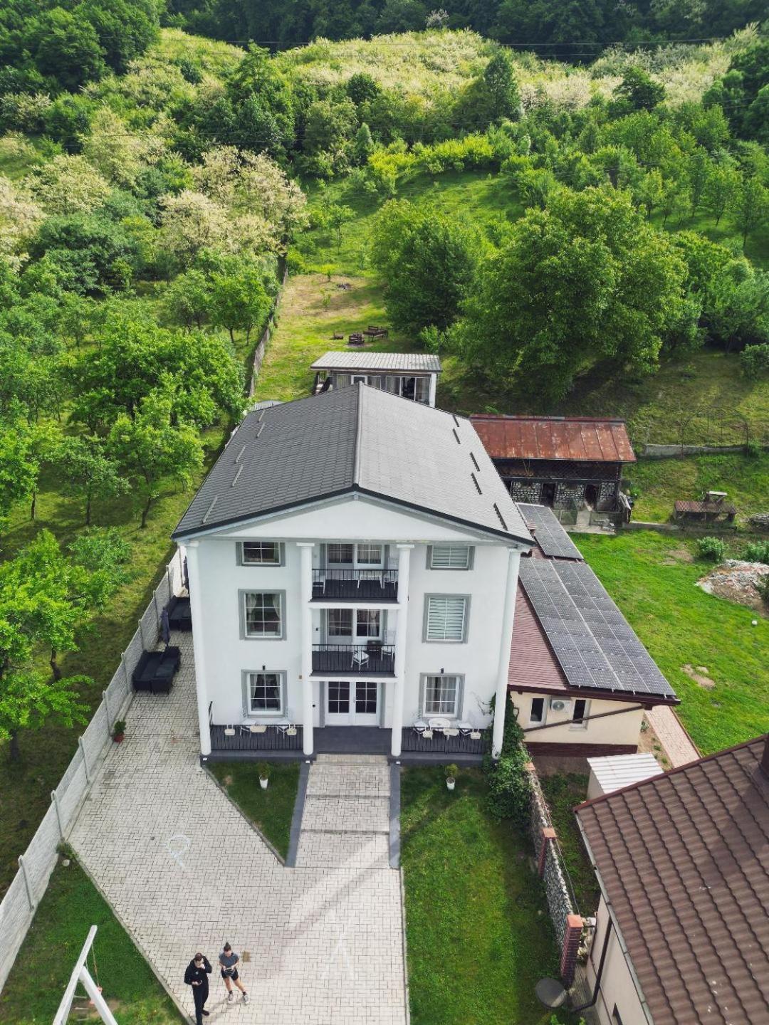 Green Hill Villa Călimăneşti 외부 사진